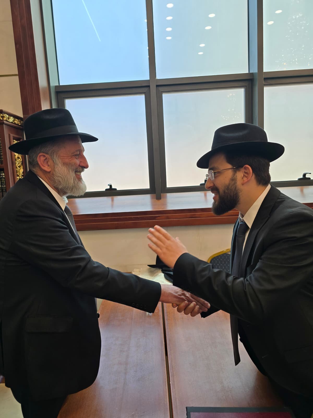 באדיבות המצלם