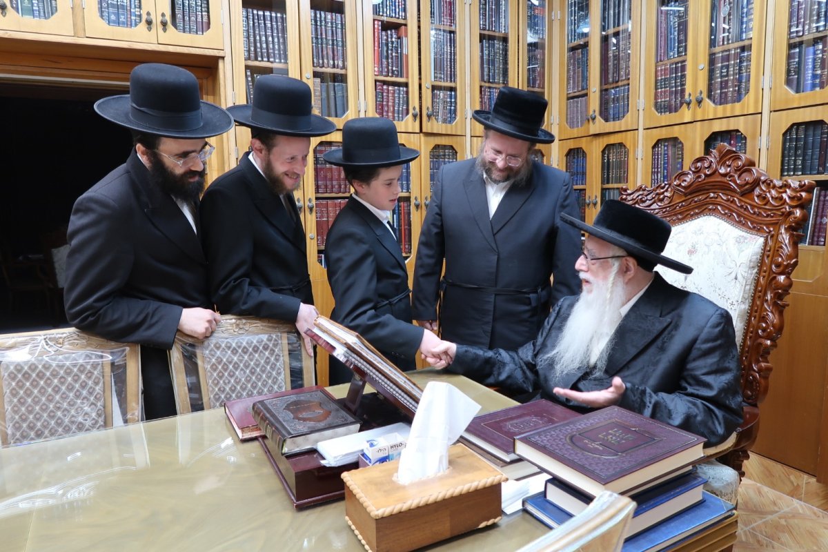באדיבות המצלם