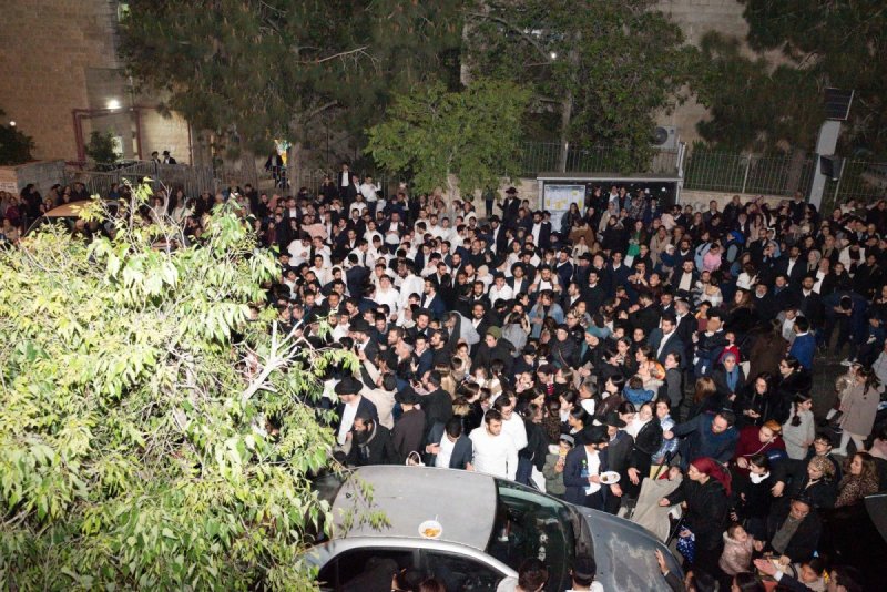 באדיבות המצלם