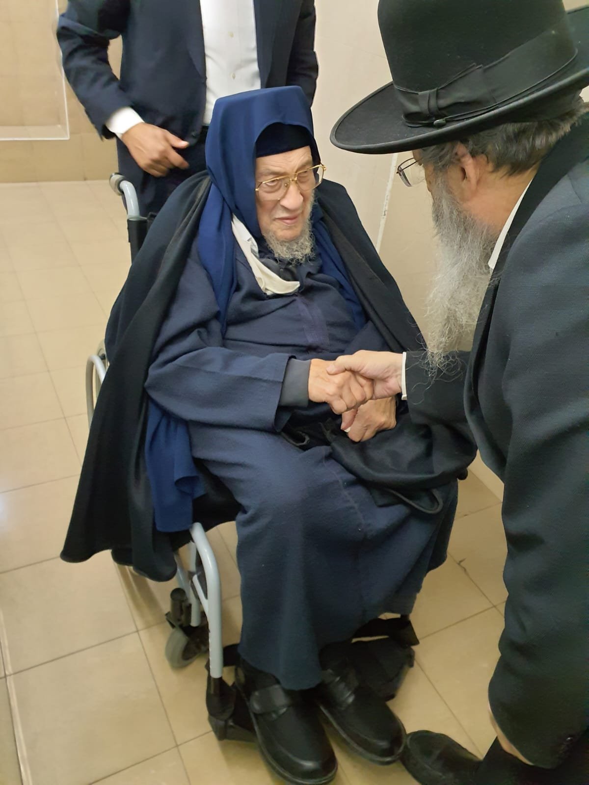 באדיבות המצלם