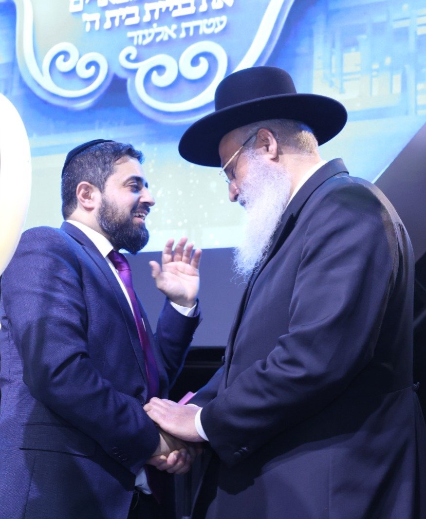 באדיבות המצלם
