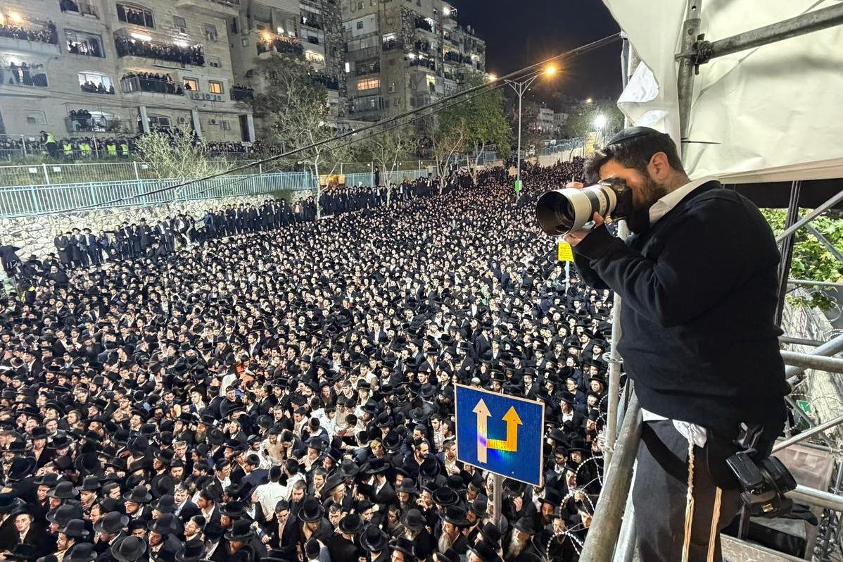 באדיבות המצלם