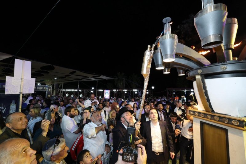 באדיבות המצלם