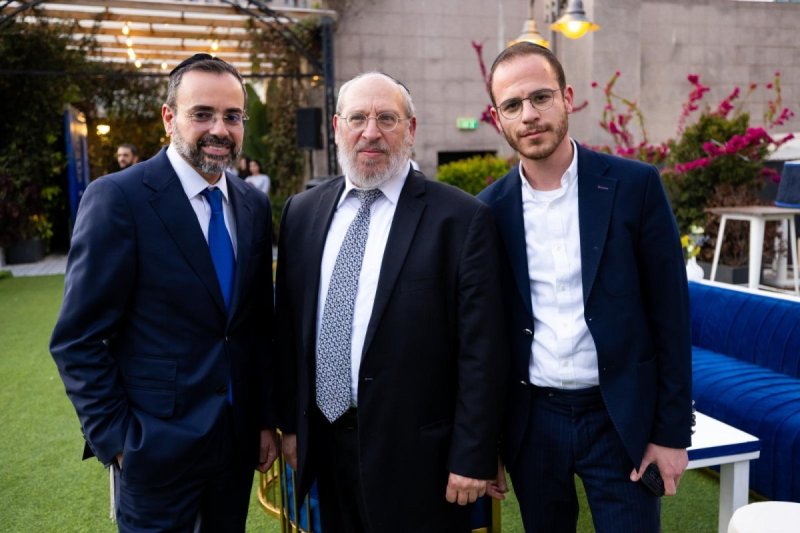 יח"צ