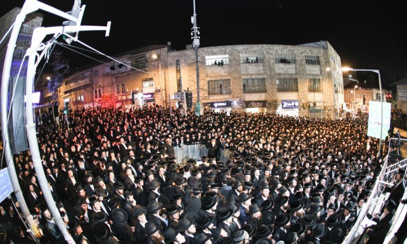 ההקפדה הנדירה שלא לנסוע דרך מנהרות במסע הלווית הגר"ד שמידל זצ"ל