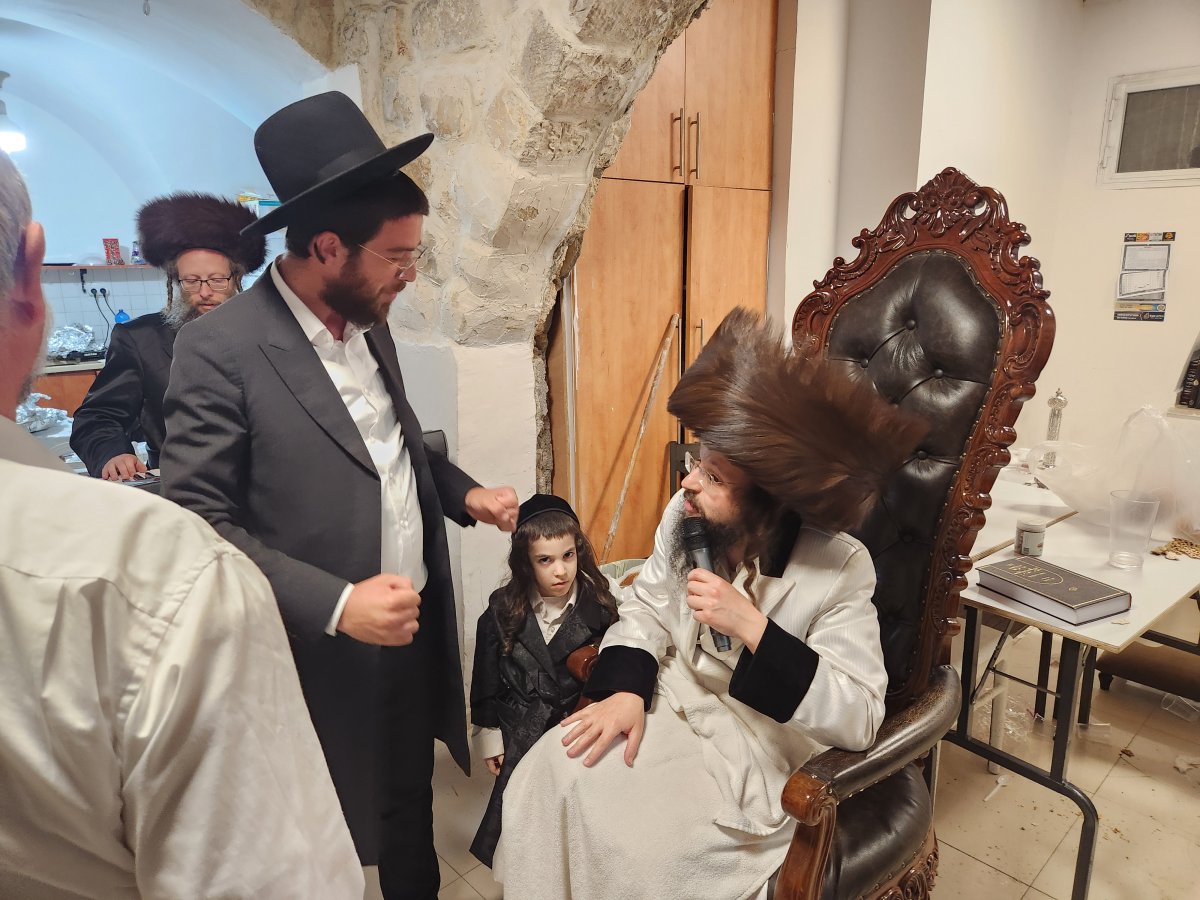 באדיבות המצלם