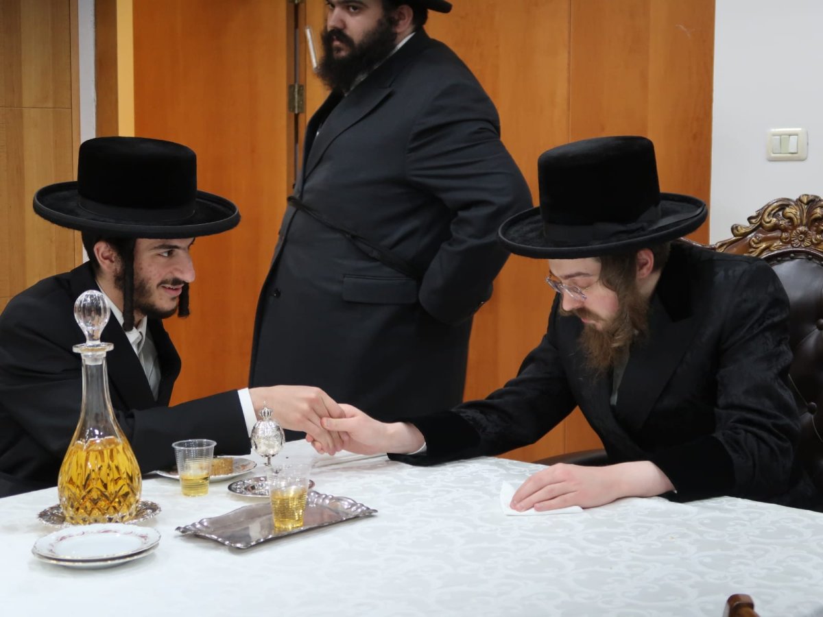 באדיבות המצלם
