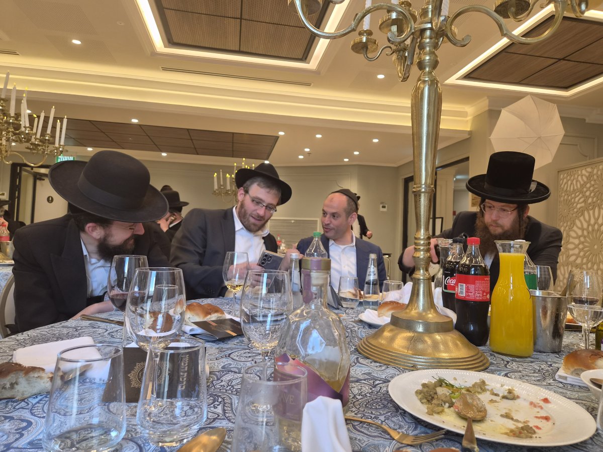 באדיבות המצלם