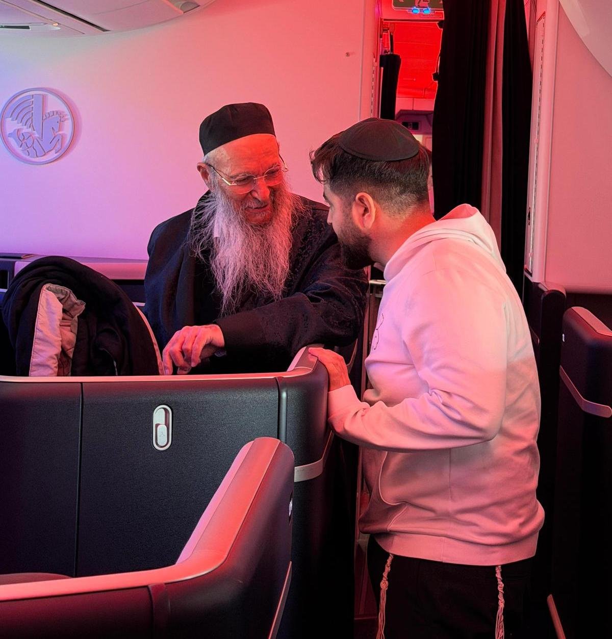 באדיבות המצלם