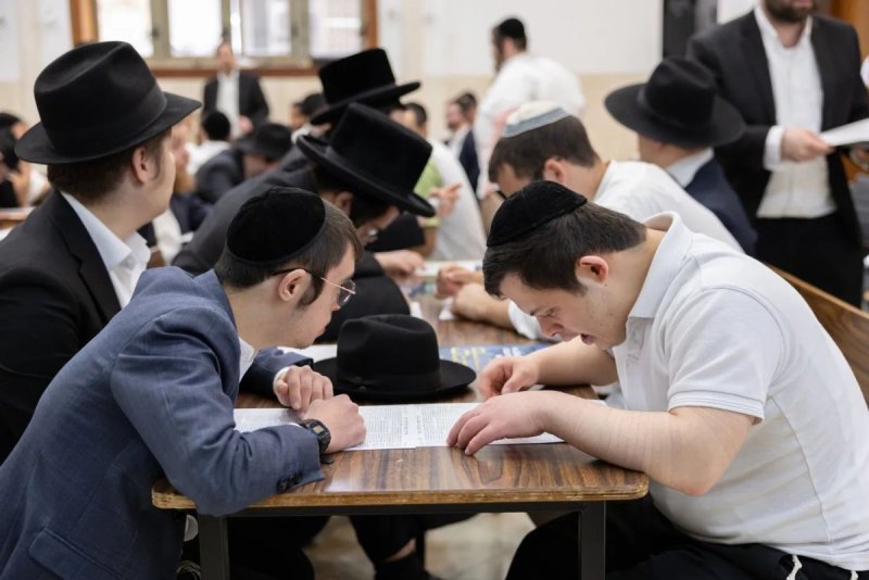 יחצ
