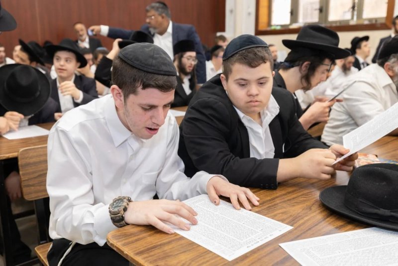 יחצ