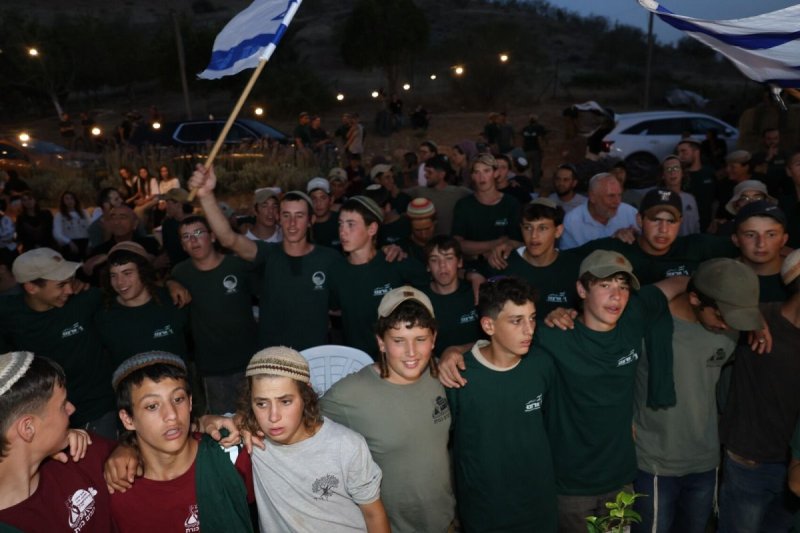באדיבות המצלם