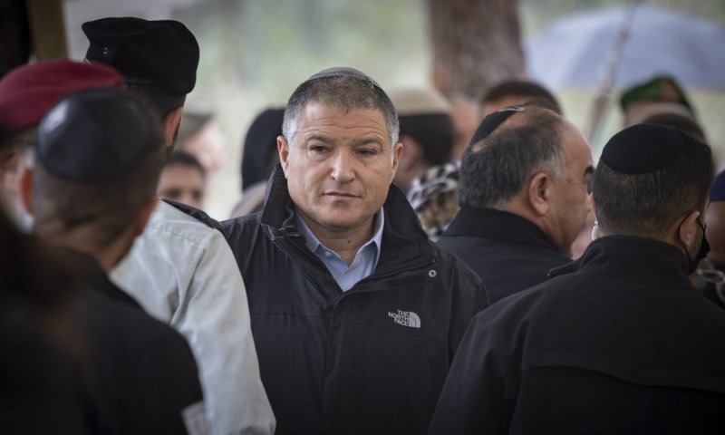 זיני קיבל את רשימת העותרים נגדו בראשי תיבות, עורך דינם: "אתה אובססיבי"