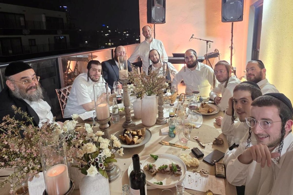 באדיבות המצלם