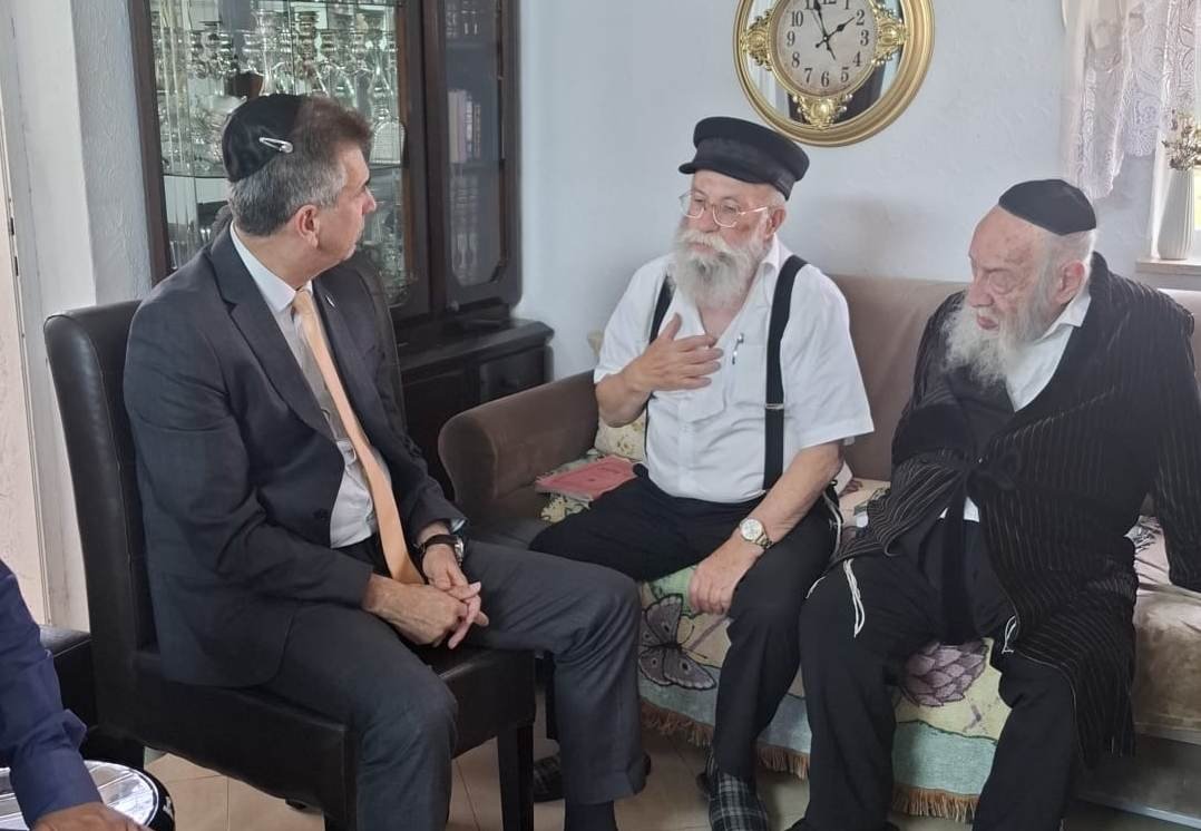 באדיבות המצלם