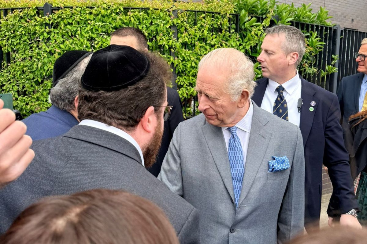 באדיבות המצלם