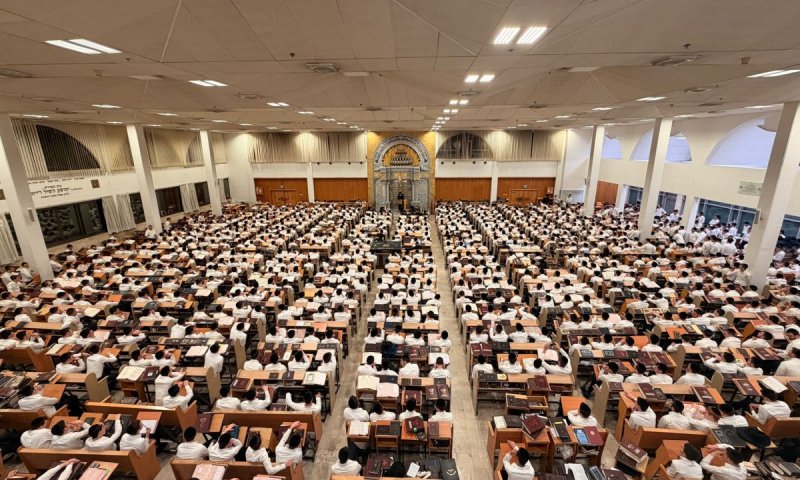 מנהיג עולם התורה בחברון: "יהיו פה ניסיונות גדולים, חלילה לא להתפתות ולא לפחד"