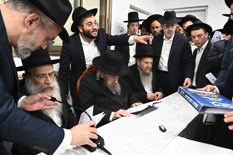 באדיבות המצלם