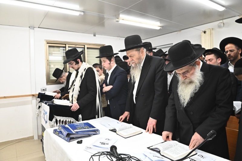 באדיבות המצלם