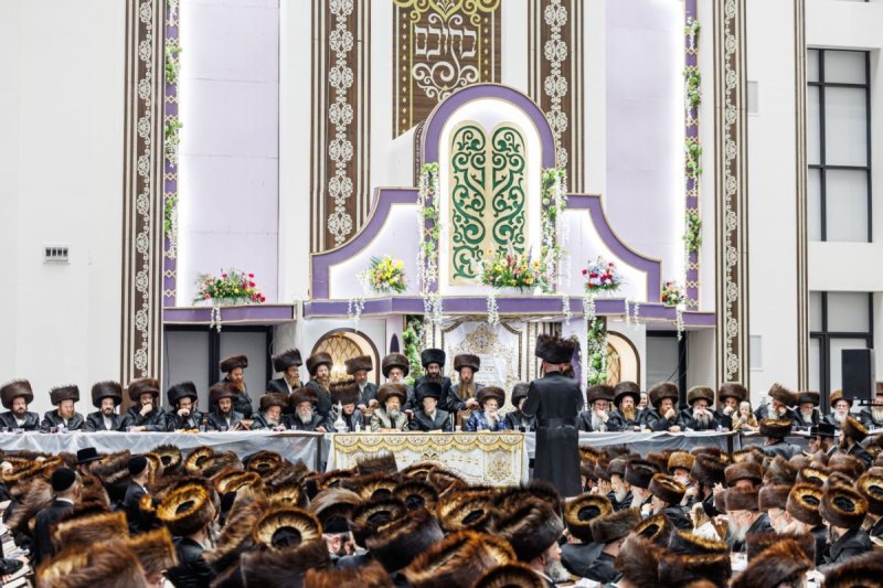 האחים לאנטשעווסקי 
