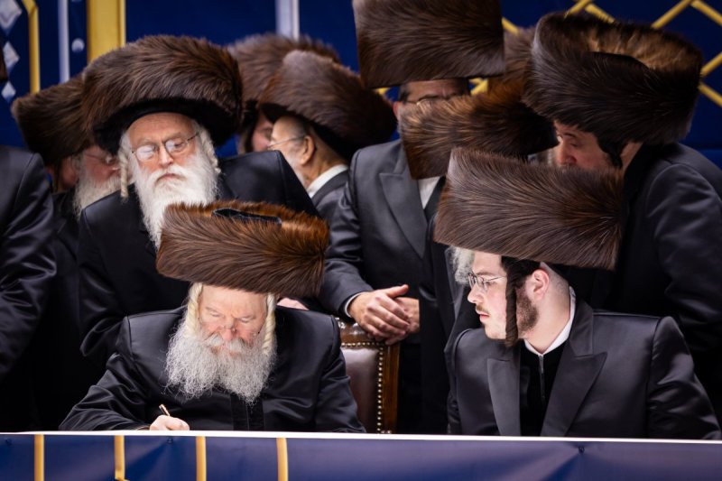האחים לאנטשעווסקי 