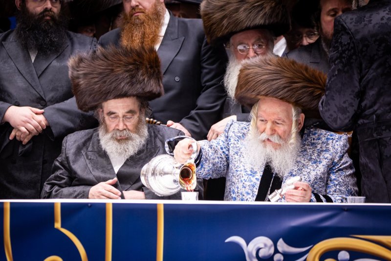 האחים לאנטשעווסקי 