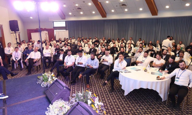 עשור למהפכה: מאות אנשי מקצוע גדשו את ועידת &rsquo;בונים עתיד&rsquo; שנערכה על ידי התאחדות יועצי המשכנתאות בניר עציון 
