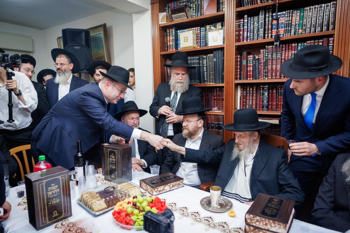 באדיבות המצלם