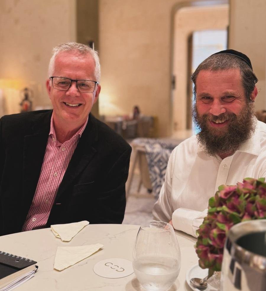 באדיבות המצלם