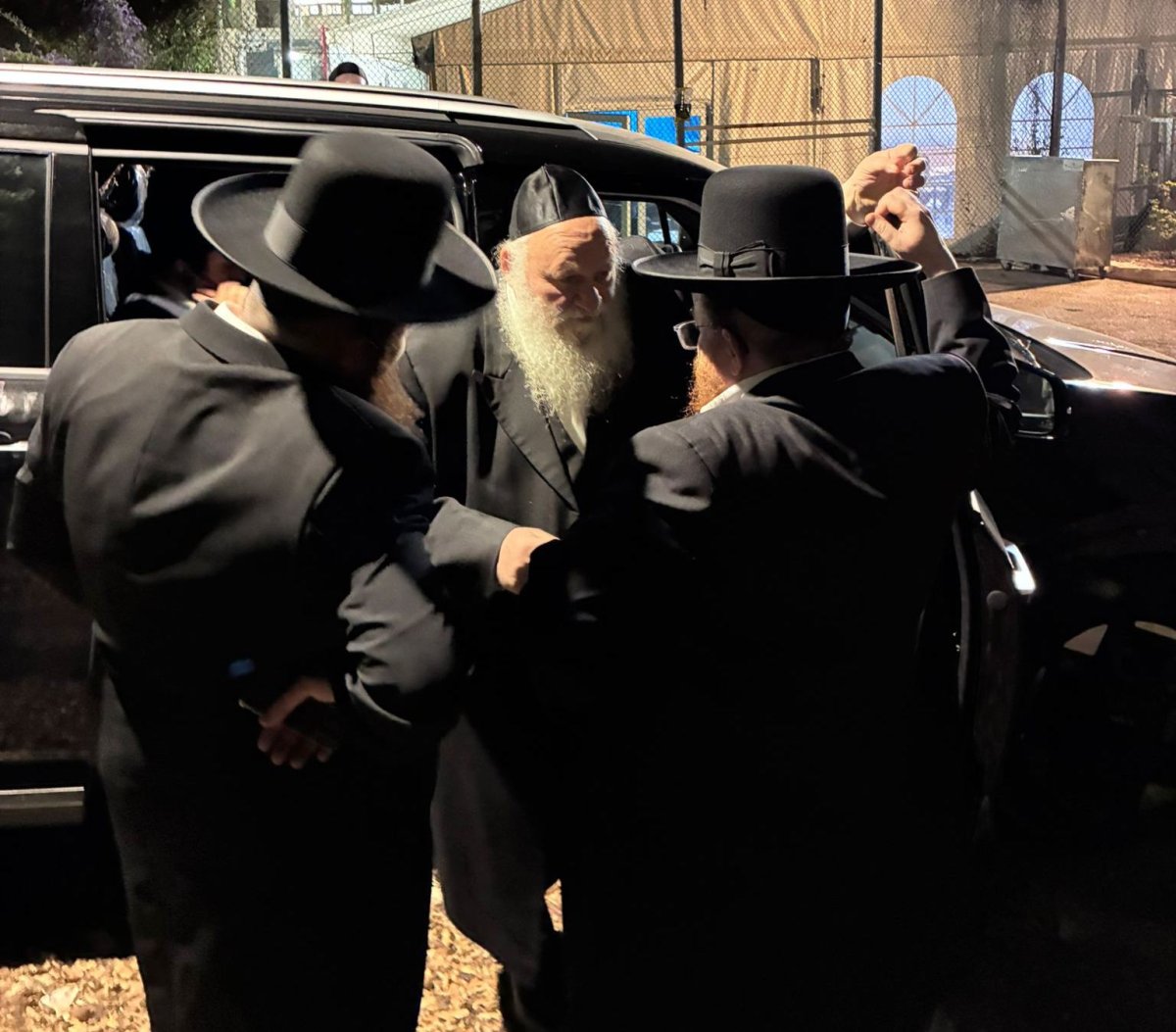 באדיבות המצלם