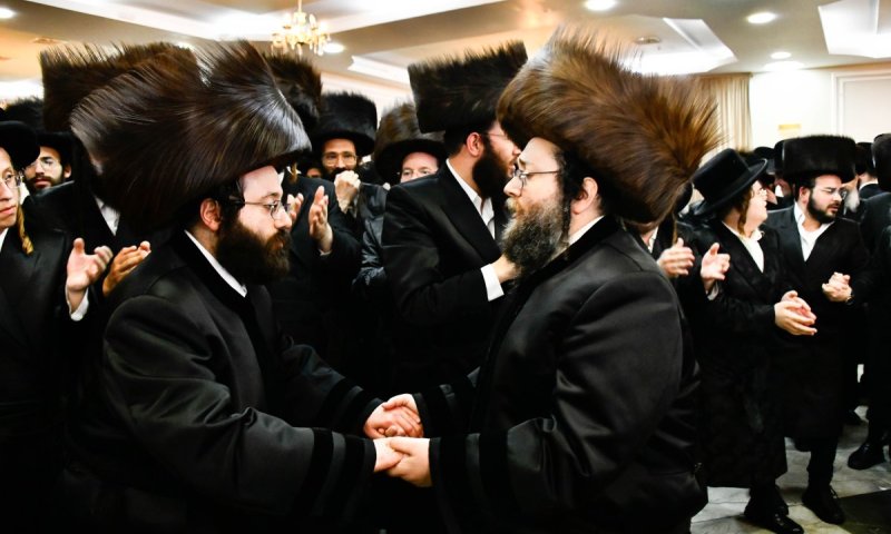 תיעוד ענק משמחת החתונה הגדולה: אב"ד צאנז זמיגראד התחתן