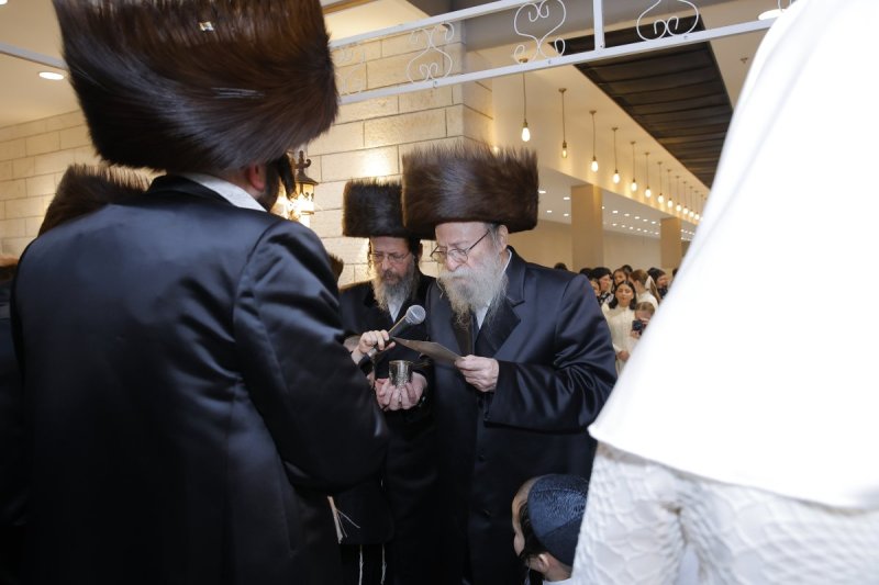 ב. מיכאלי וא.שטול