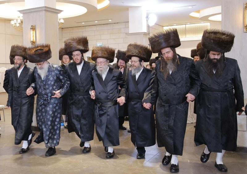 ב. מיכאלי וא.שטול