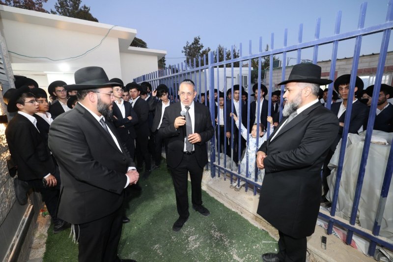 שוקי לרר