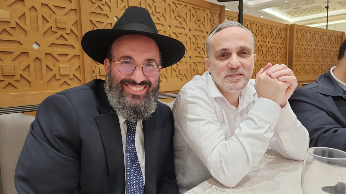 באדיבות המצלם