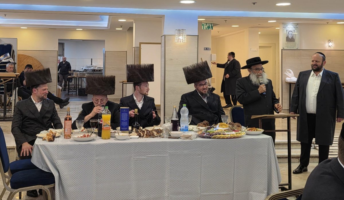באדיבות המצלם