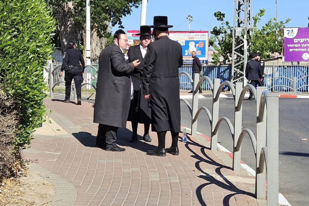 באדיבות המצלם