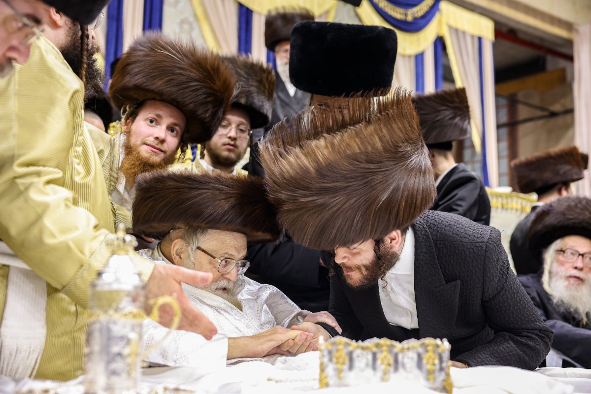 באדיבות המצלם