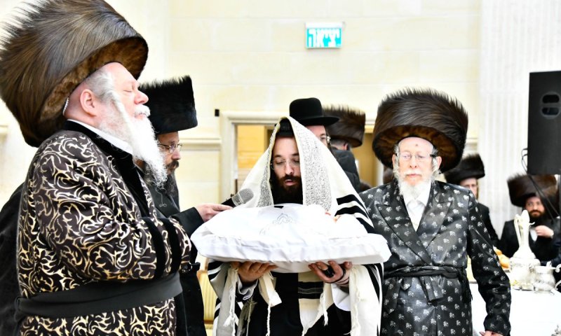 היניק מפרמישלאן, קרעטשניף ירושלים וסטראפקוב נכנס בברית