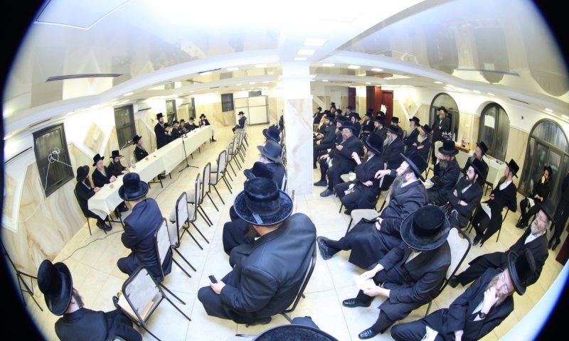 עם הלמדנות הבריסקאית: ישיבת מכנובקא בעלזא מסכמת שנתיים של הצלחה
