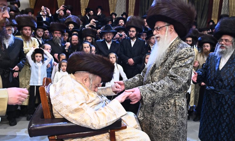 האדמו"ר מתולדות אברהם יצחק הגיע לב"ב להשתתף בשמחת נישואי נינו
