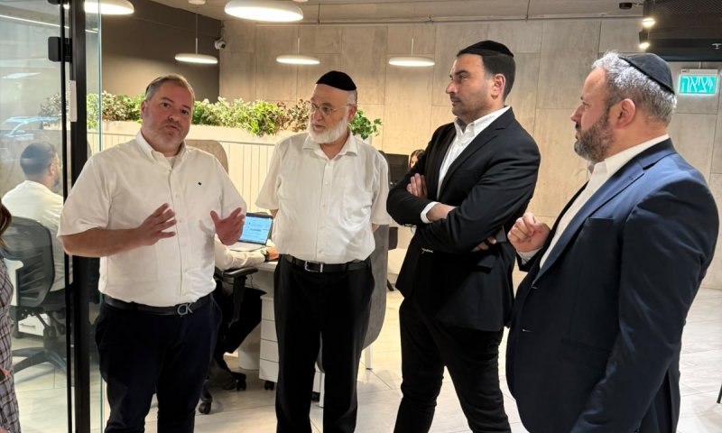 מנכ"ל משרד העבודה סייר במרכזי התעסוקה של קרן קמ"ח: "מודל לשילוב איכותי בשוק העבודה"