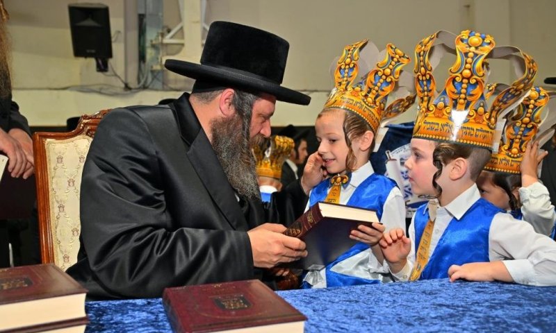 ברוב פאר והדר: 'חומש סעודה' מרגש בת"ת 'בני אברהם' פיטסבורג
