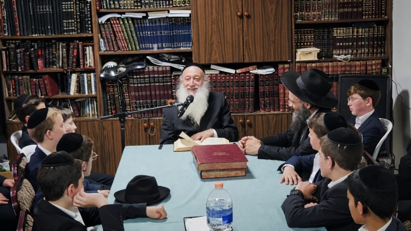 באדיבות המצלם