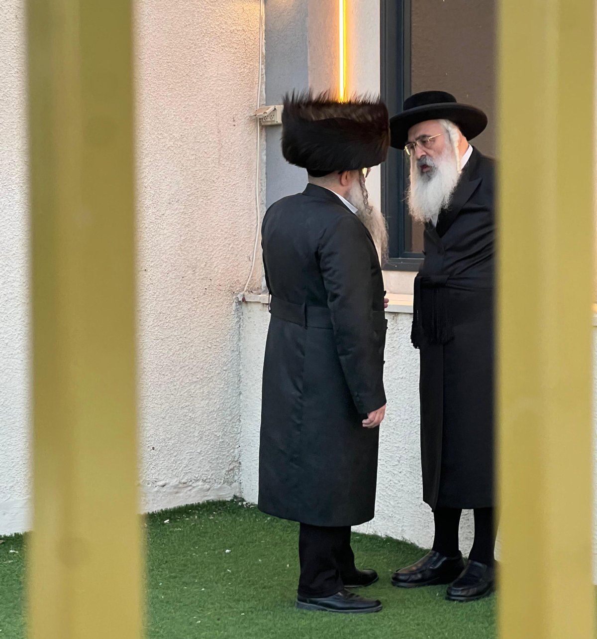 באדיבות המצלם