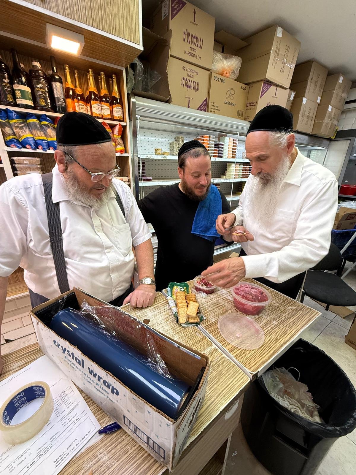 באדיבות המצלם