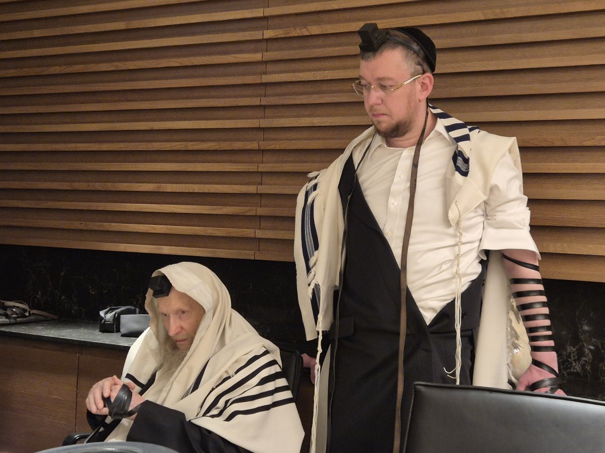 באדיבות המצלם