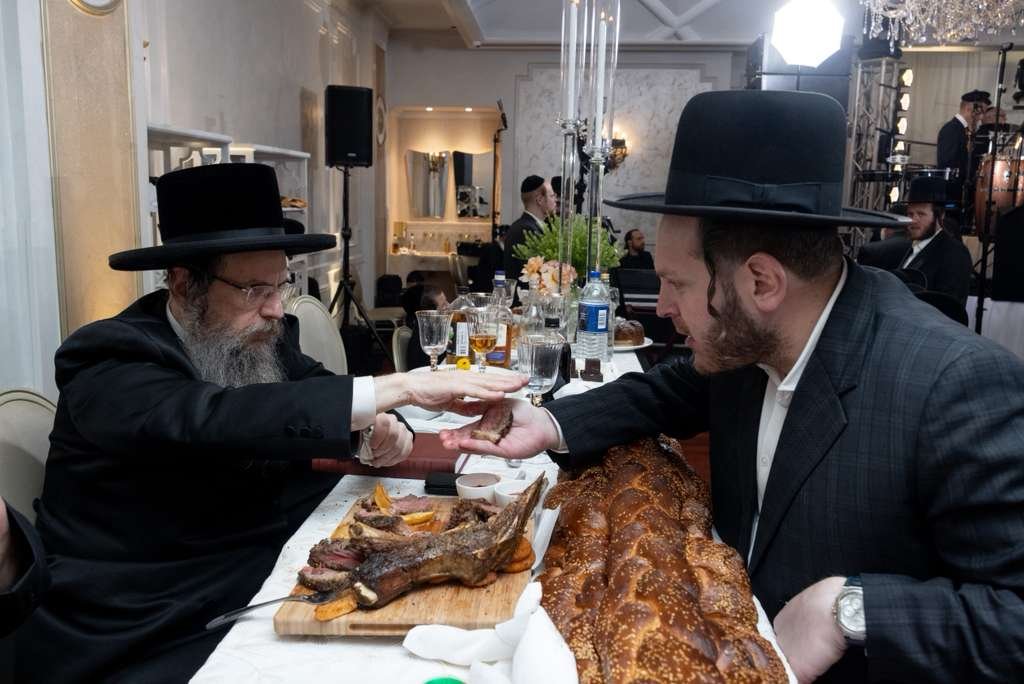באדיבות המצלם