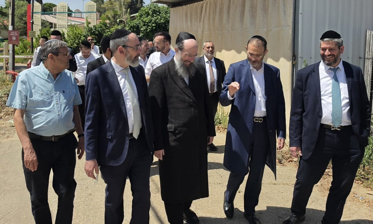 באדיבות המצלם