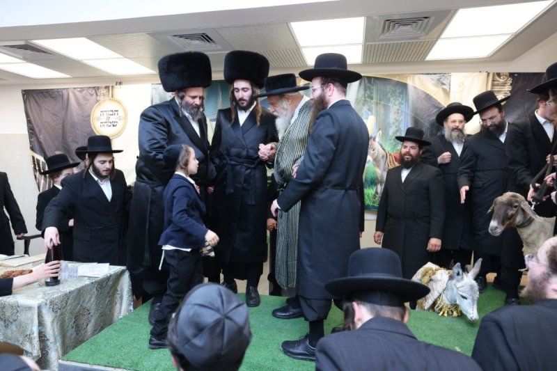 באדיבות המצלם